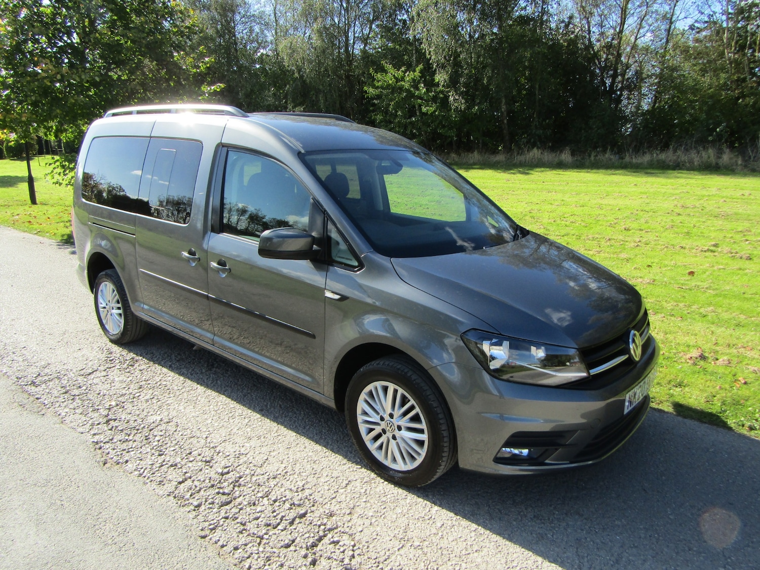 Used Volkswagen Caddy Maxi Life 2020 for sale - 76113893: Photo 3