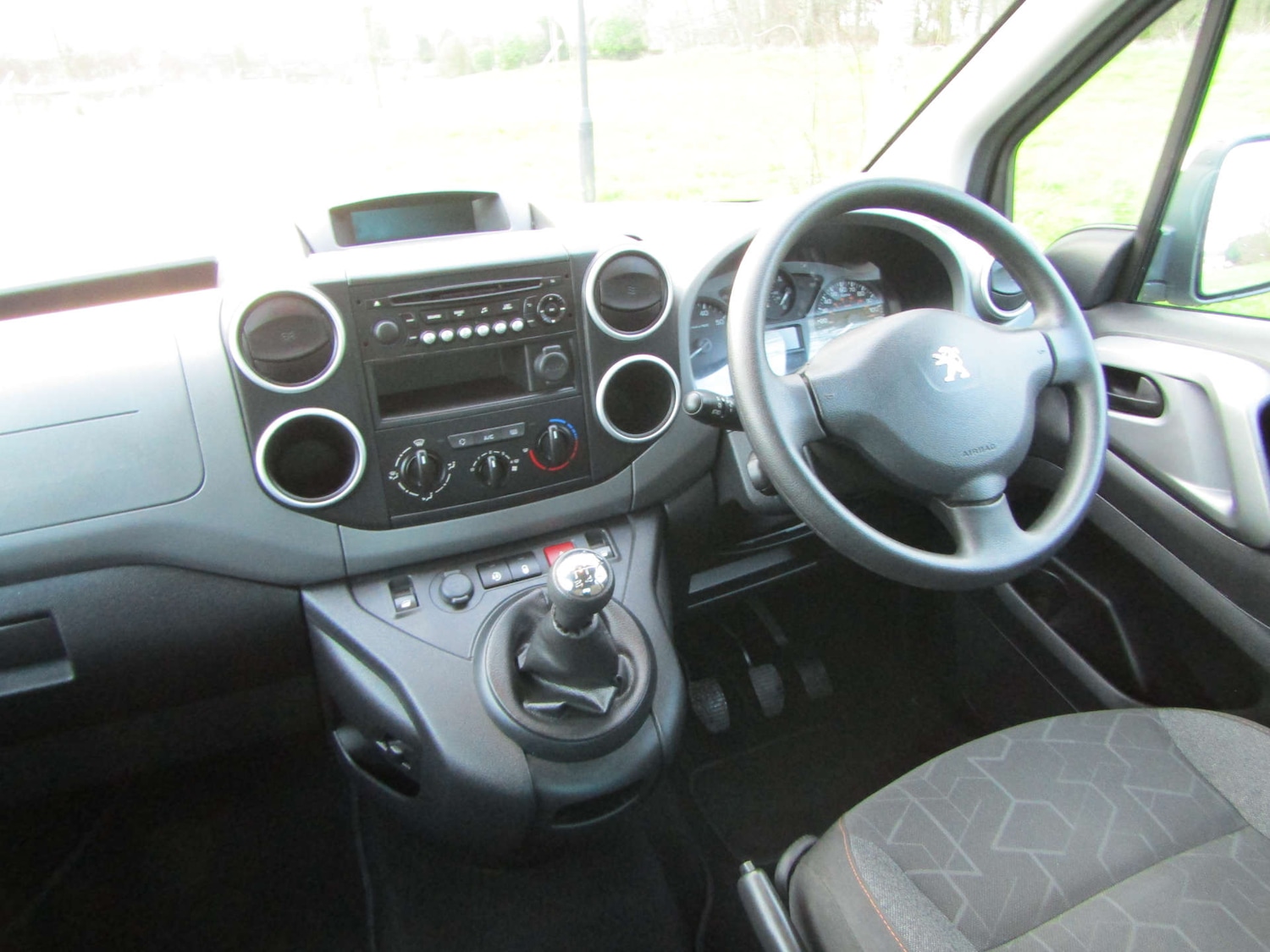 Used Peugeot Partner Tepee 2019 for sale - 76968850: Photo 11