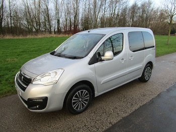 Used Peugeot Partner Tepee 2019 for sale - 76968850: Photo