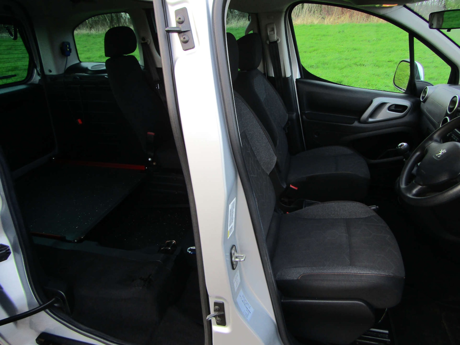 Used Peugeot Partner Tepee 2019 for sale - 76968850: Photo 9