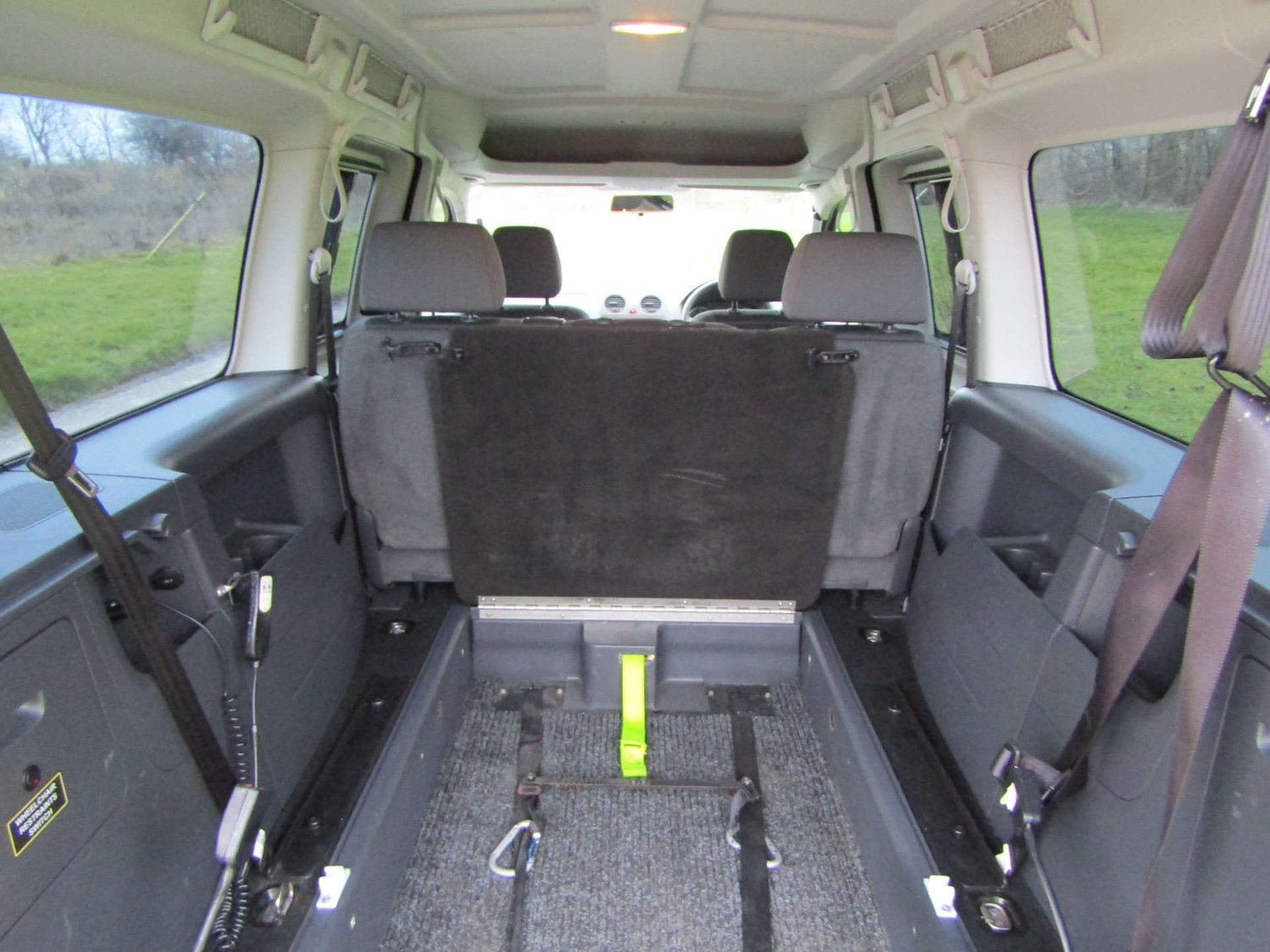 Used Volkswagen Caddy Maxi Life 2015 for sale - 76968867: Photo 7