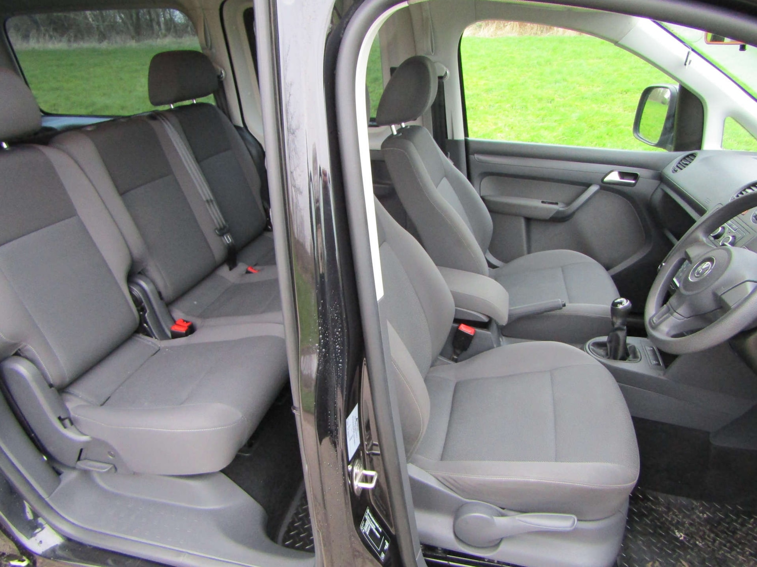 Used Volkswagen Caddy Maxi Life 2015 for sale - 76968867: Photo 9