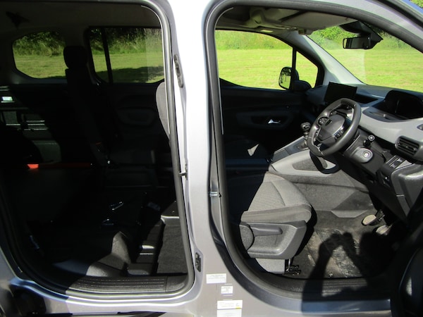 Used Peugeot Rifter 2024 for sale - 75212928: Photo 8