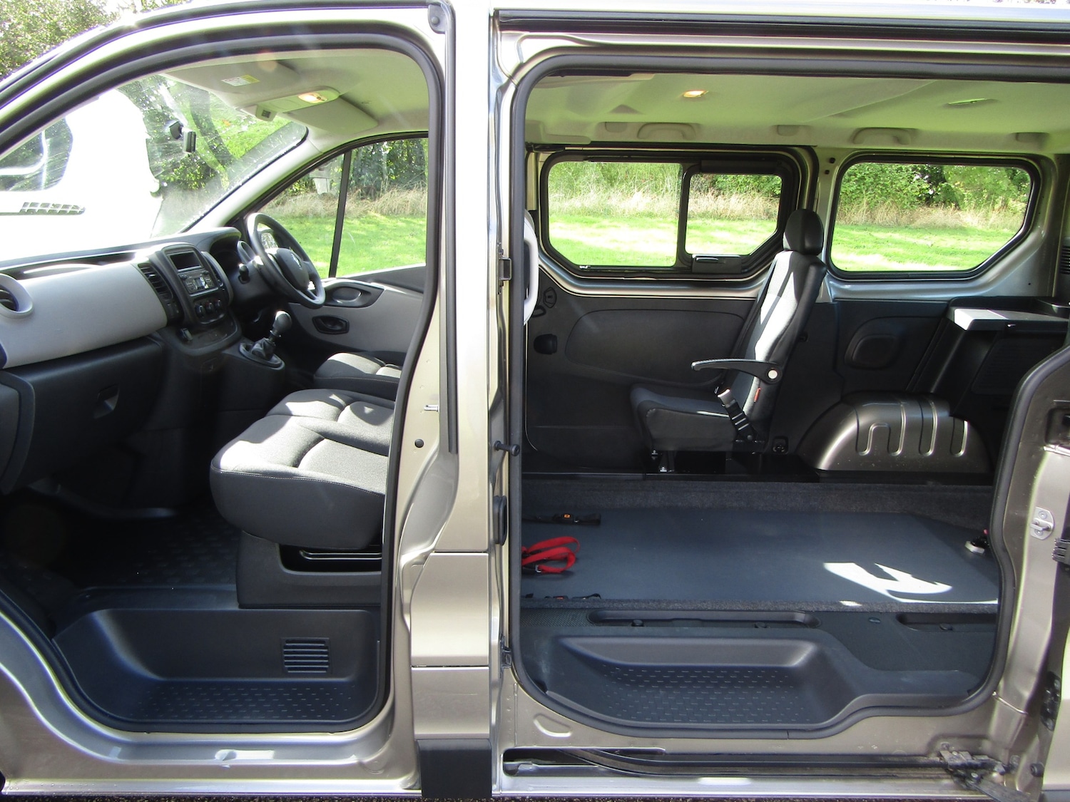 Used Renault Trafic 2018 for sale - 75893289: Photo 9