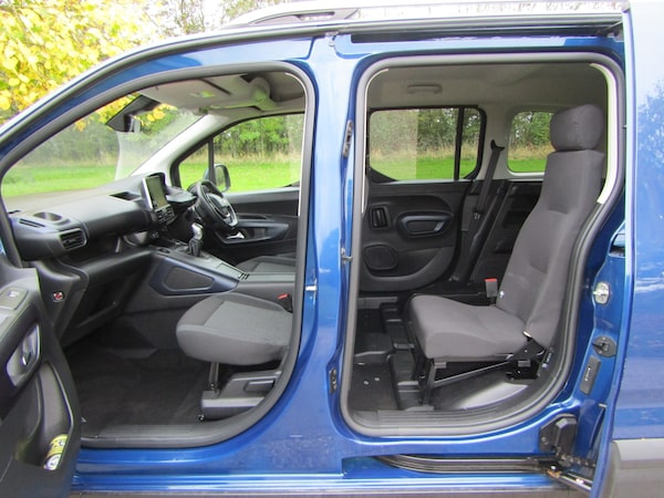 Used Peugeot Rifter 2020 for sale - 76205399: Photo 11