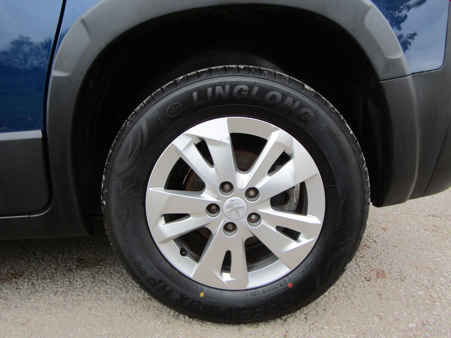 Used Peugeot Rifter 2020 for sale - 76205399: Photo 13