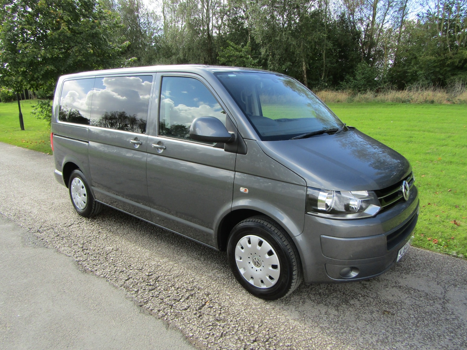 Used Volkswagen Transporter Shuttle 2015 for sale - 75626549: Photo 3