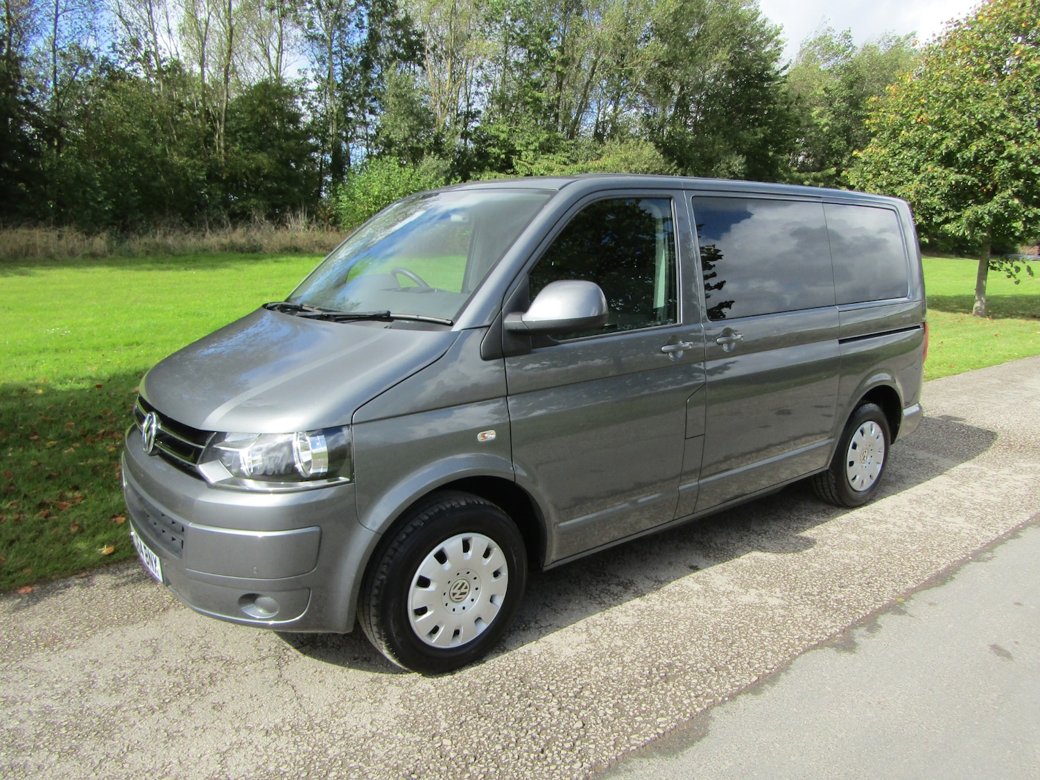 Used Volkswagen Transporter Shuttle 2015 for sale - 75626549: Photo 4