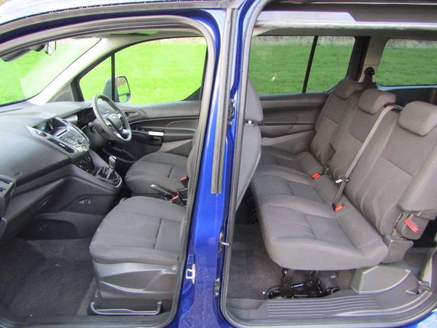 Used Ford Grand Tourneo Connect 2018 for sale - 76909113: Photo 10