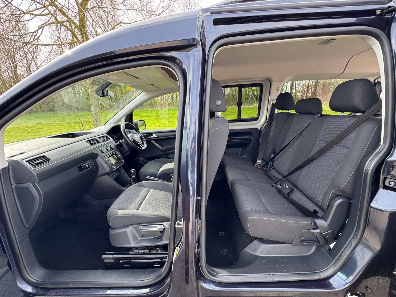 Used Volkswagen Caddy Maxi Life 2021 for sale - 77964873: Photo 8