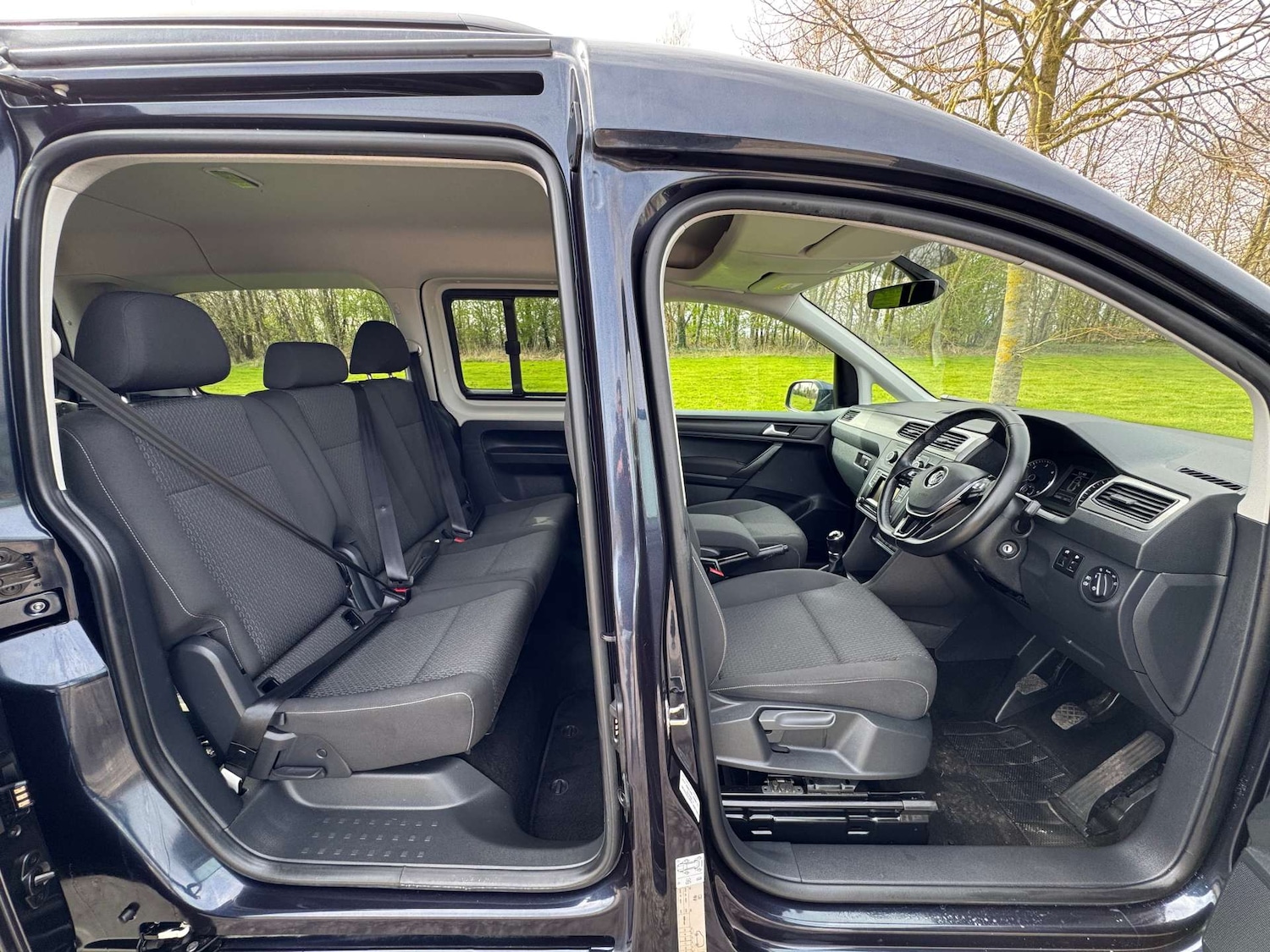 Used Volkswagen Caddy Maxi Life 2021 for sale - 77964873: Photo 9