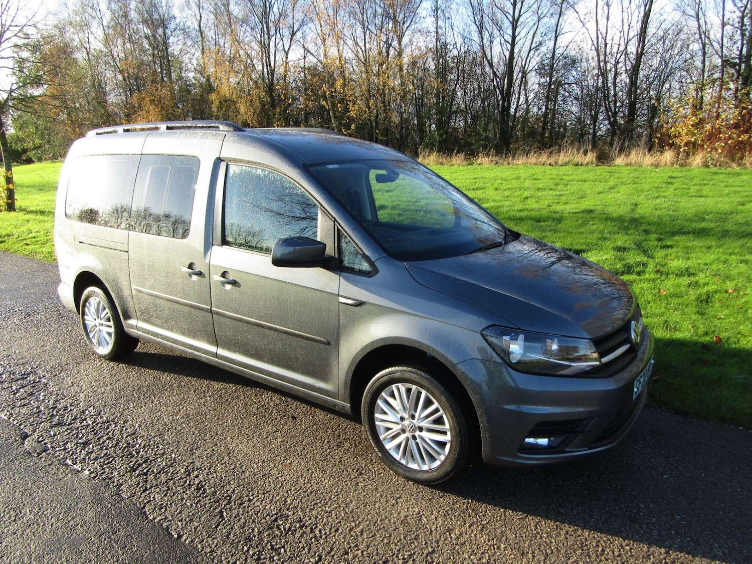 Used Volkswagen Caddy Maxi Life 2020 for sale - 76968886: Photo 3