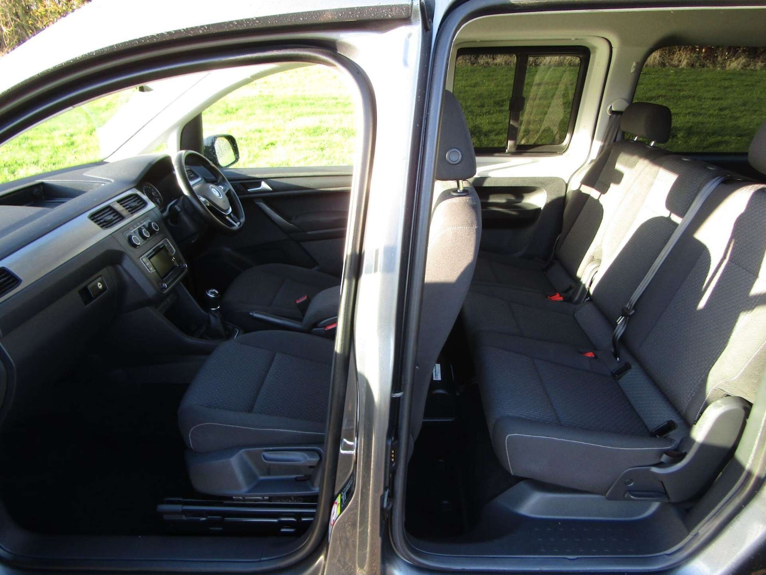 Used Volkswagen Caddy Maxi Life 2020 for sale - 76968886: Photo 7