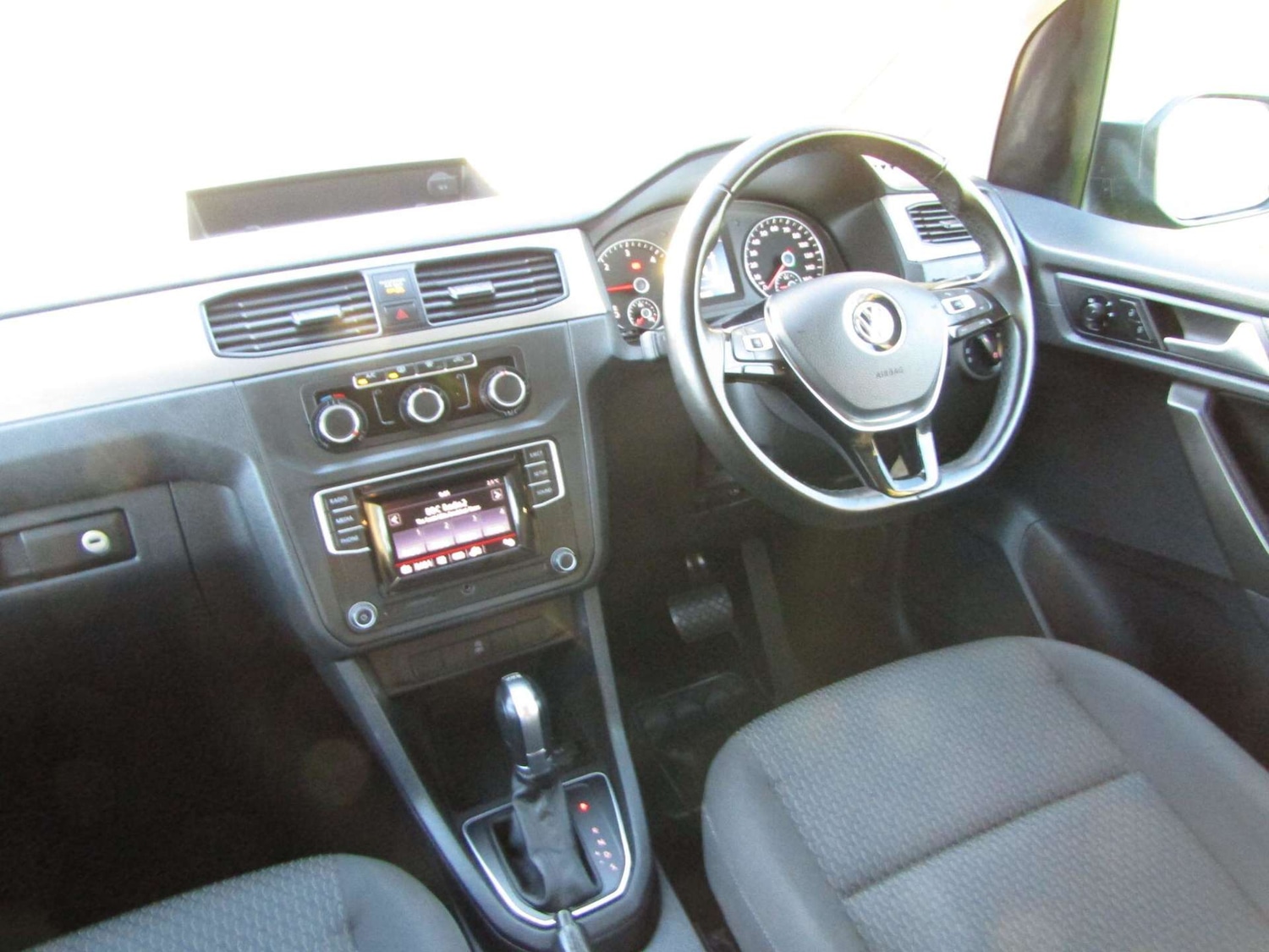 Used Volkswagen Caddy Maxi Life 2020 for sale - 76968890: Photo 10