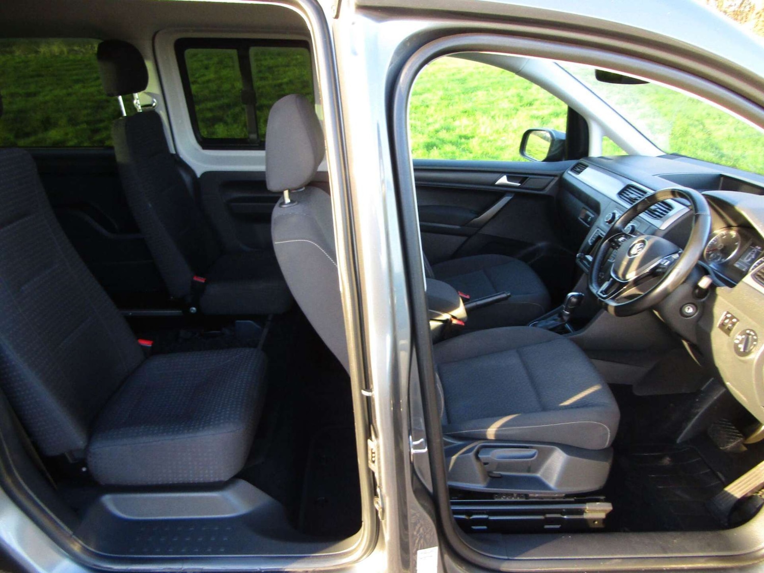 Used Volkswagen Caddy Maxi Life 2020 for sale - 76968890: Photo 8