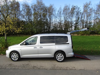 2022 (72) - 2.0 TDI Life 5dr 5 Seats Flat Ramp Wheelchair Accessible Vehicle WAV