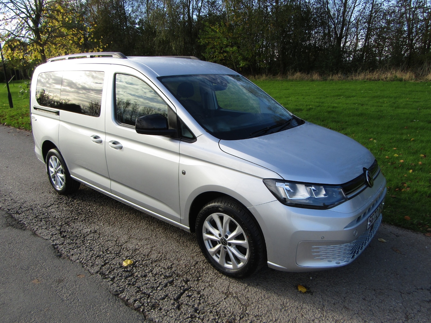 Used Volkswagen Caddy Maxi Life 2022 for sale - 76351843: Photo 3