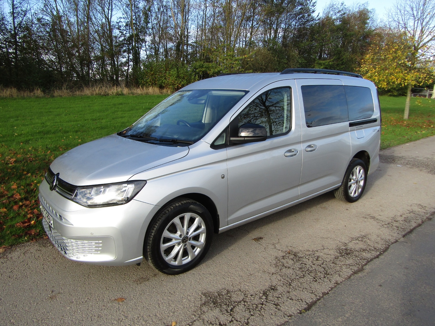 Used Volkswagen Caddy Maxi Life 2022 for sale - 76351843: Photo 4