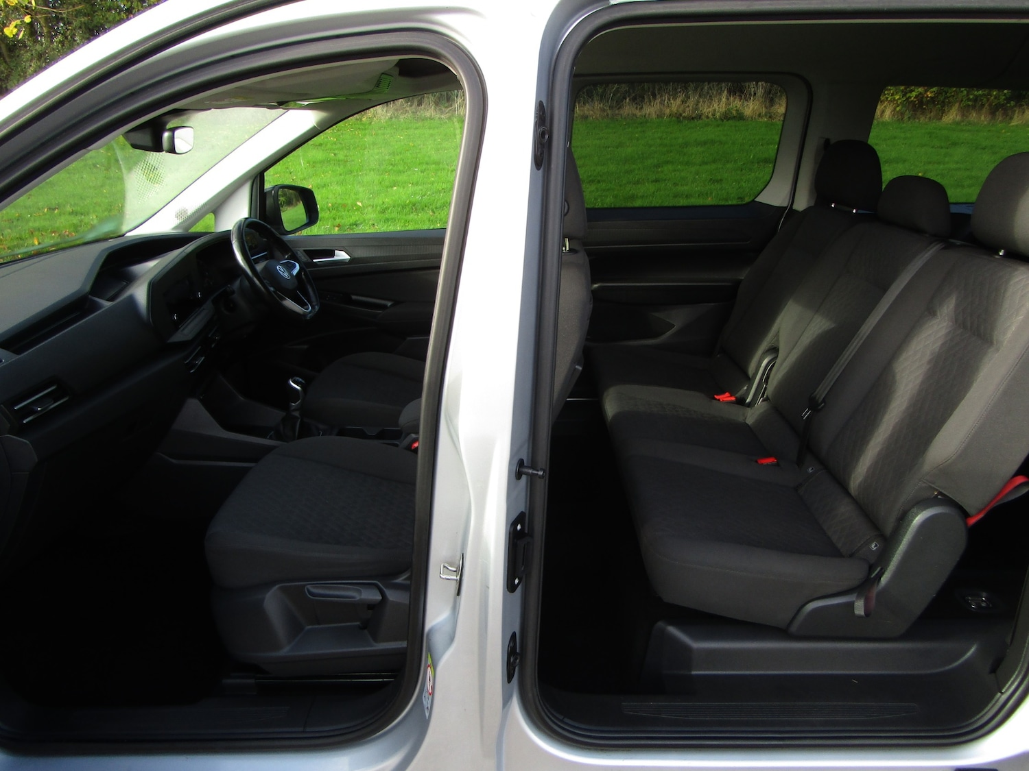 Used Volkswagen Caddy Maxi Life 2022 for sale - 76351843: Photo 9