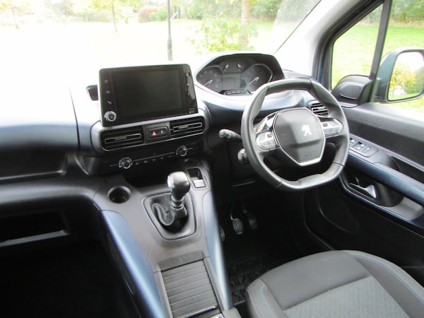 Used Peugeot Rifter 2022 for sale - 76232419: Photo 10