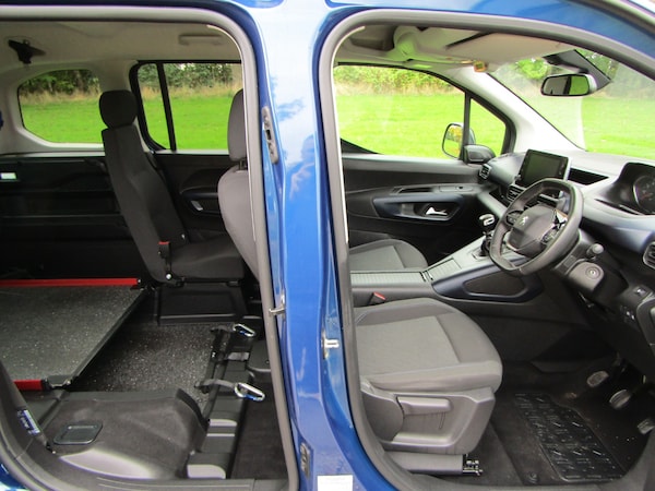 Used Peugeot Rifter 2022 for sale - 76232419: Photo 8