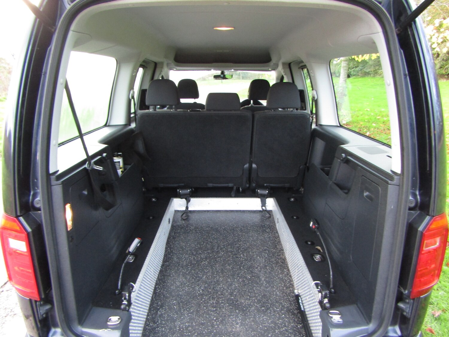 Used Volkswagen Caddy Maxi Life 2016 for sale - 76329574: Photo 11