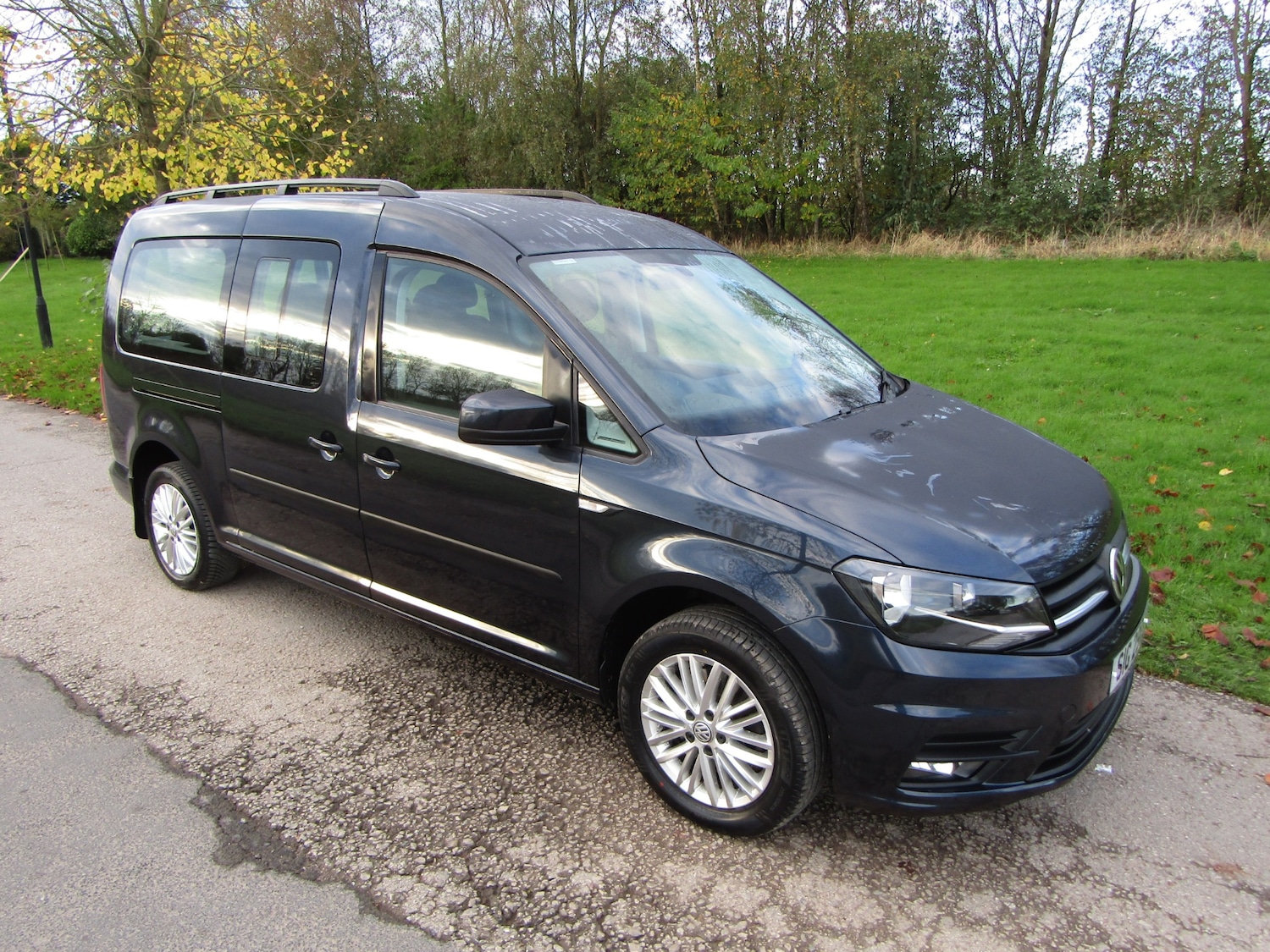 Used Volkswagen Caddy Maxi Life 2016 for sale - 76329574: Photo 3