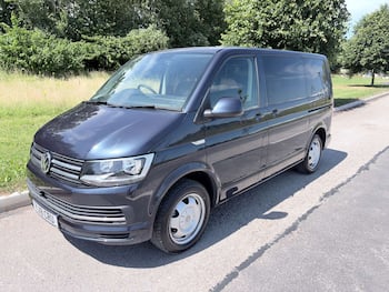 Used Volkswagen Transporter Shuttle 2018 for sale - 79841084: Photo
