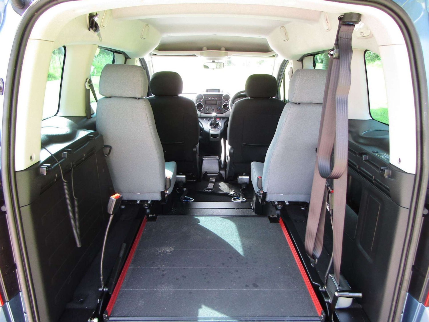 Used Peugeot Partner Tepee 2016 for sale - 76909063: Photo 8