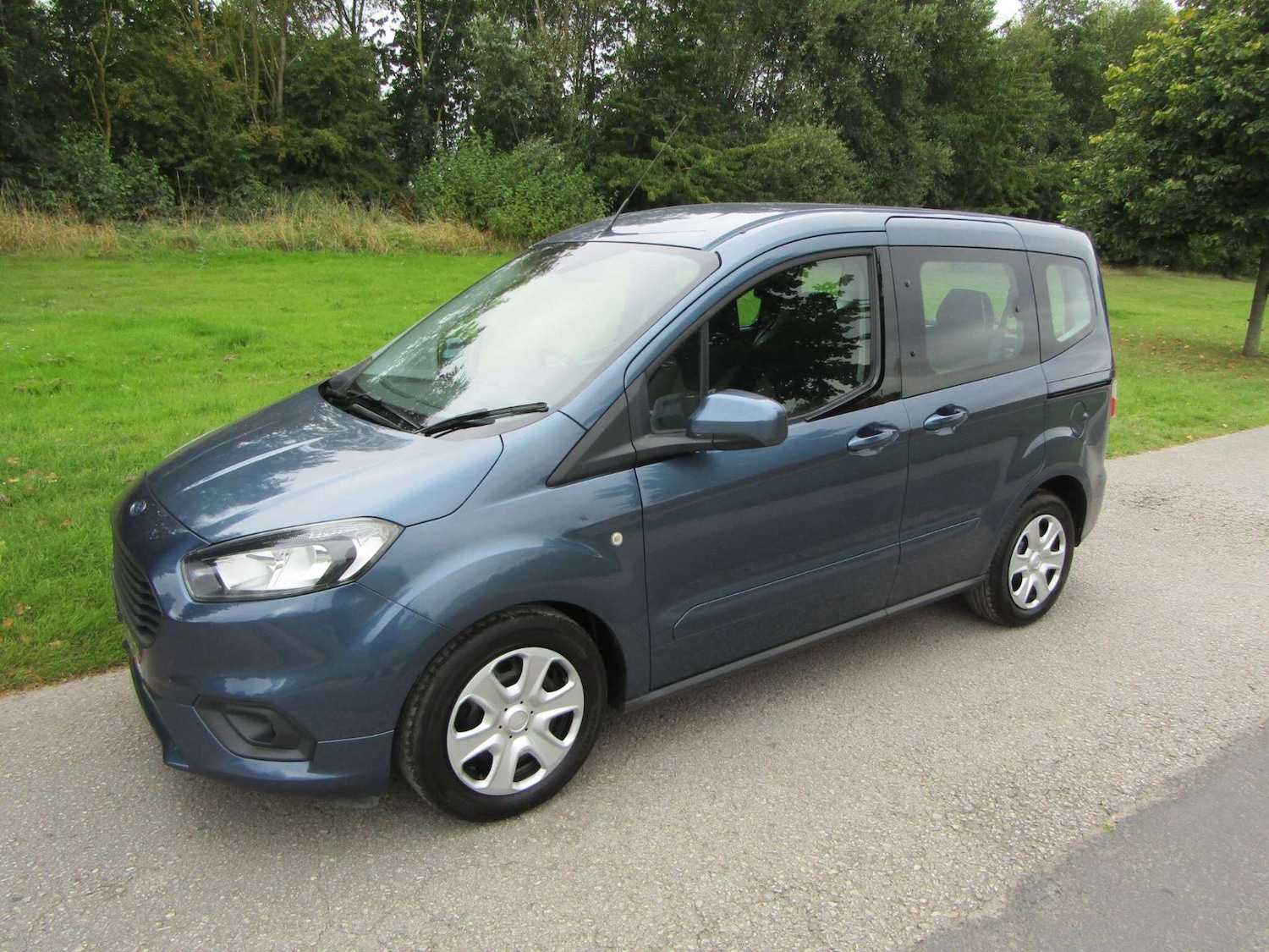 Used Ford Tourneo Courier 2020 for sale - 76909116: Photo 4