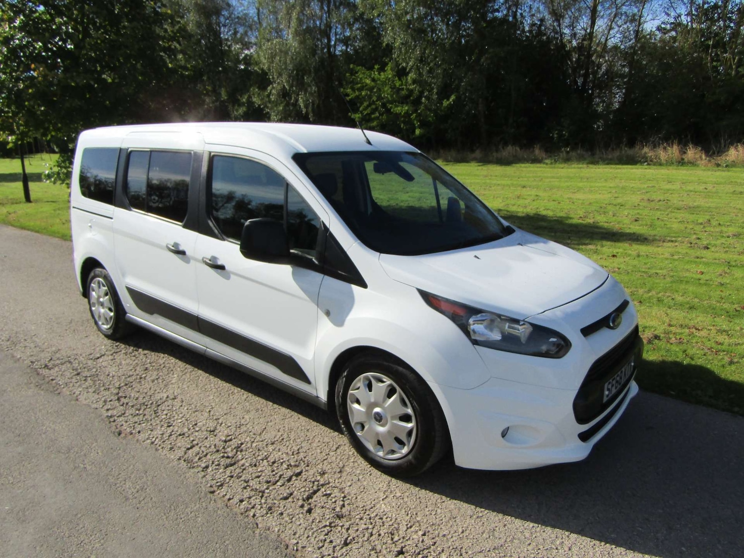 Used Ford Grand Tourneo Connect 2018 for sale - 76909066: Photo 3