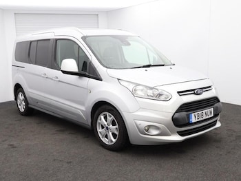 2018 (18) - 1.5 TDCi 120 Titanium 5dr Wheelchair Accessible Vehicle WAV
