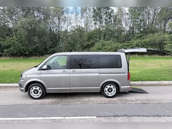 Used Volkswagen Transporter Shuttle 2018 for sale - 79841015: Photo