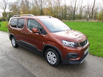 Used Peugeot Rifter 2021 for sale - 76464502: Photo