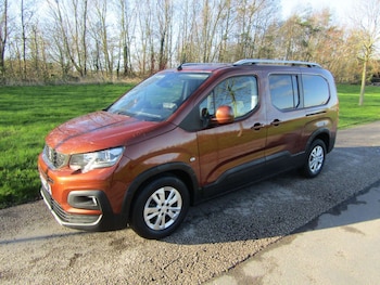 Used Peugeot Rifter 2020 for sale - 76968859: Photo