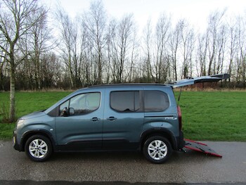 2024 - 1.5 BlueHDi 100 Allure 5dr