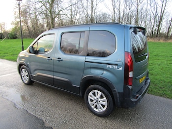 Used Peugeot Rifter 2024 for sale - 76909145: Photo