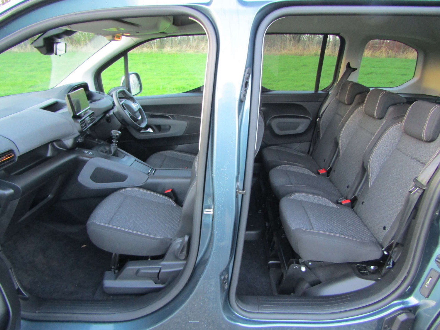 Used Peugeot Rifter 2024 for sale - 76909145: Photo 9