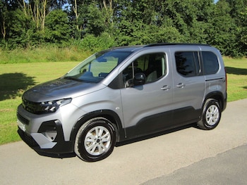 Used Peugeot Rifter 2024 for sale - 76909128: Photo