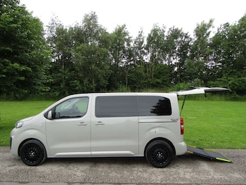Used Peugeot Traveller 2021 for sale - 76968828: Photo