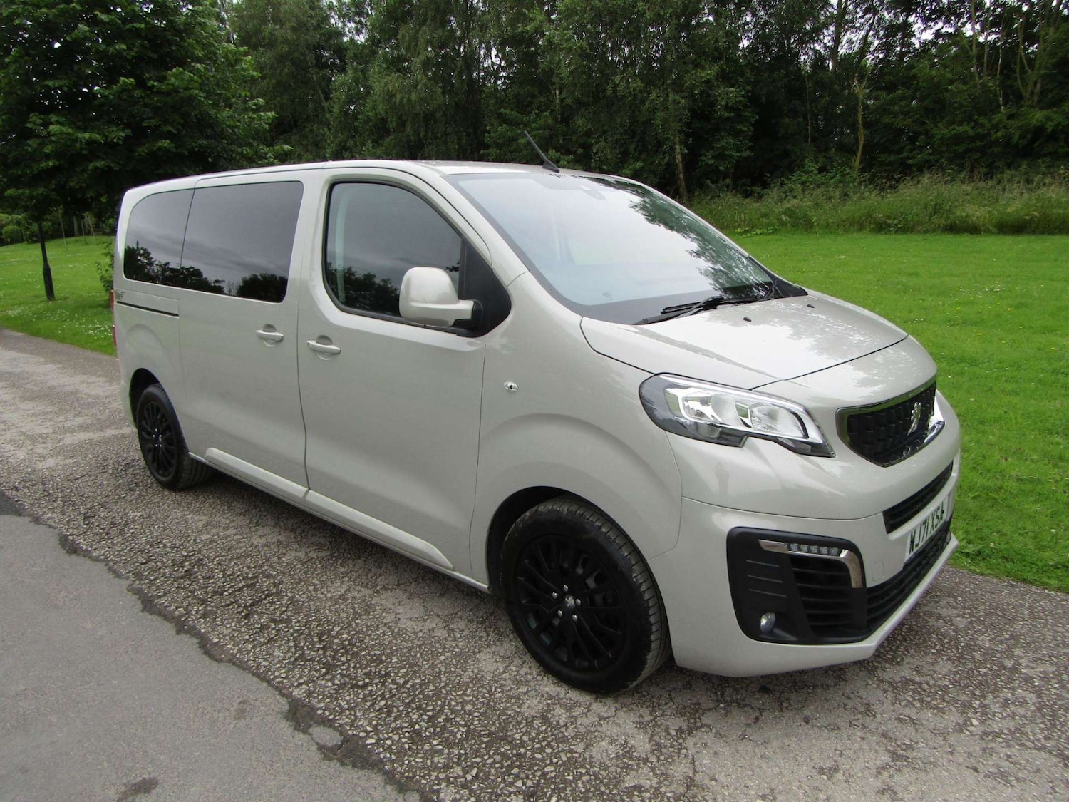 Used Peugeot Traveller 2021 for sale - 76968828: Photo 4
