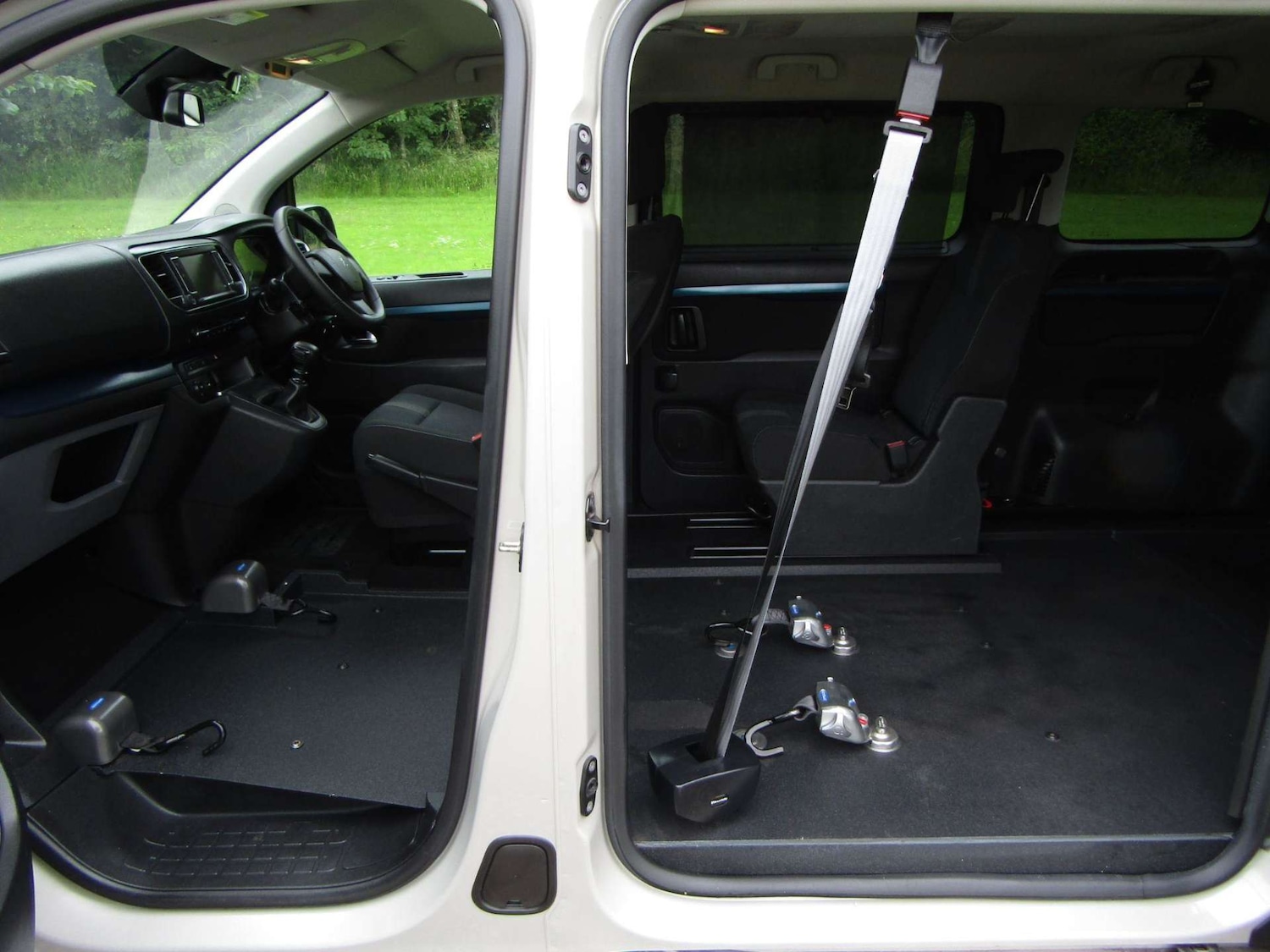 Used Peugeot Traveller 2021 for sale - 76968828: Photo 8