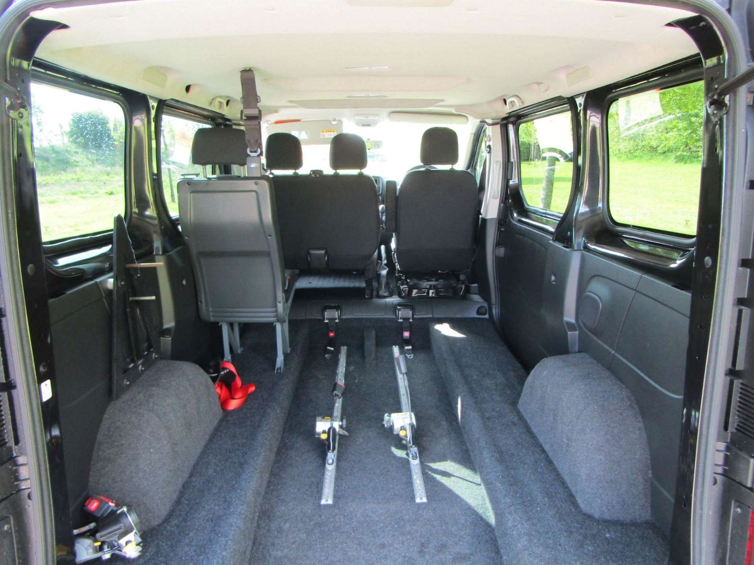 Used Vauxhall Vivaro 2015 for sale - 76968815: Photo 11