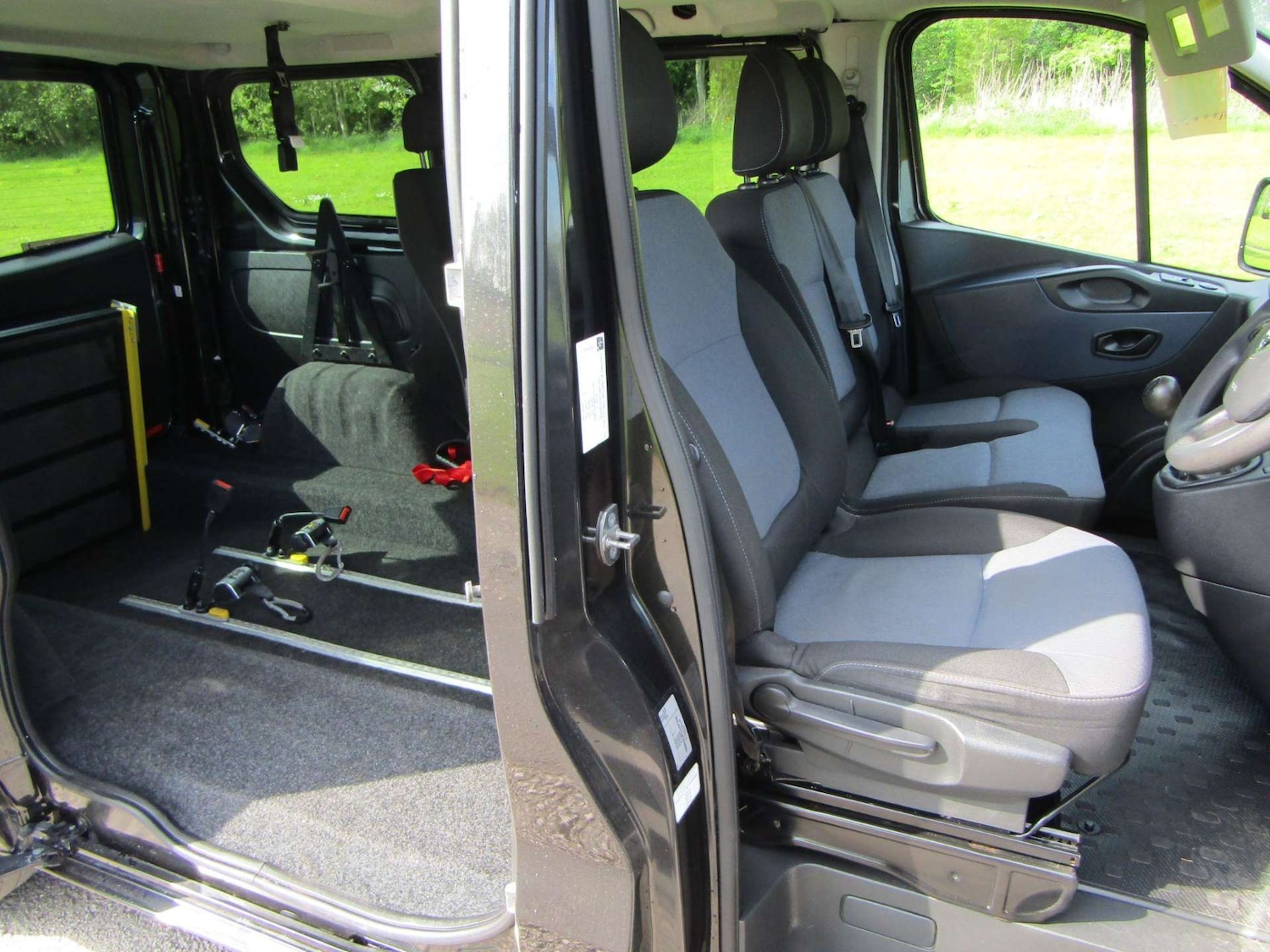 Used Vauxhall Vivaro 2015 for sale - 76968815: Photo 8