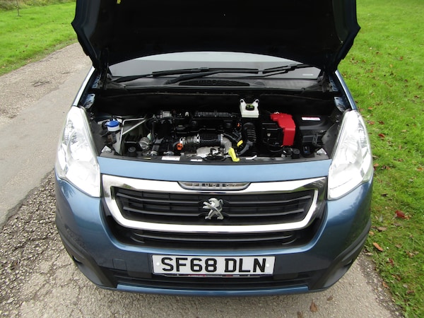 Used Peugeot Partner Tepee 2018 for sale - 76004660: Photo 12