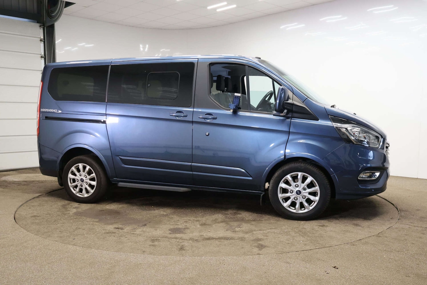Used Ford Tourneo Custom 2018 for sale - 76909060: Photo 1