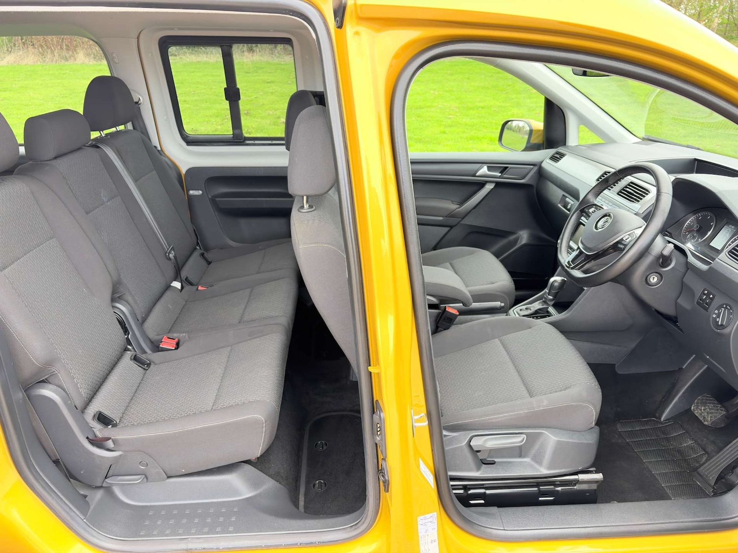 Used Volkswagen Caddy Maxi Life 2021 for sale - 78011942: Photo 8