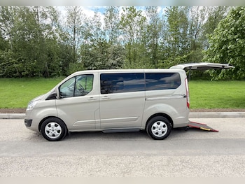 Used Ford Tourneo Custom 2018 for sale - 78924337: Photo