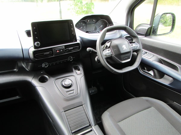 Used Peugeot Rifter 2023 for sale - 75380941: Photo 10