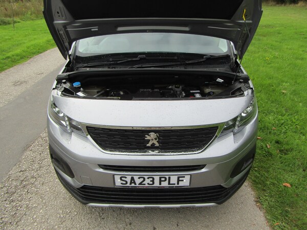 Used Peugeot Rifter 2023 for sale - 75380941: Photo 11